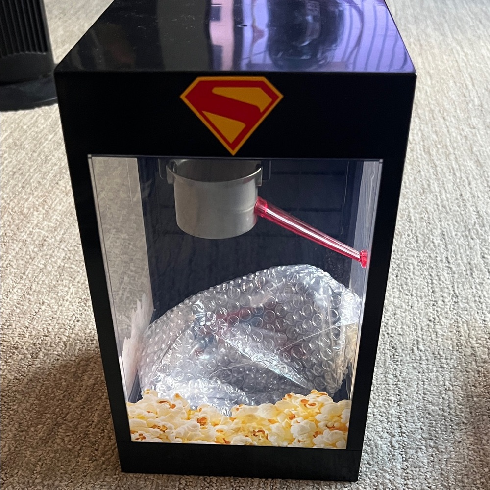 Superman Heat Vision and Krypto Popcorn Bucket combo - Picture 2 of 11